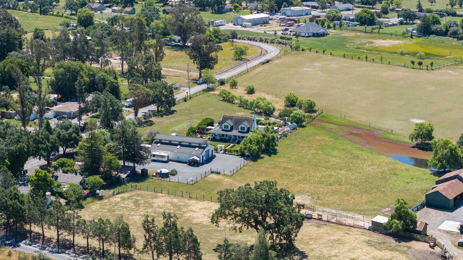 2510 Woolsey Road Windsor CA 95492