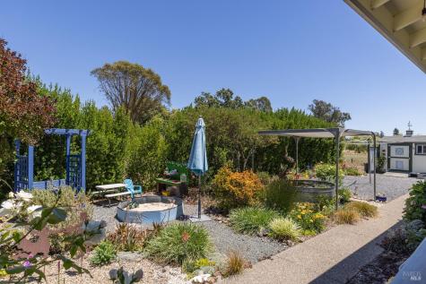 2510 Woolsey Road Windsor CA 95492