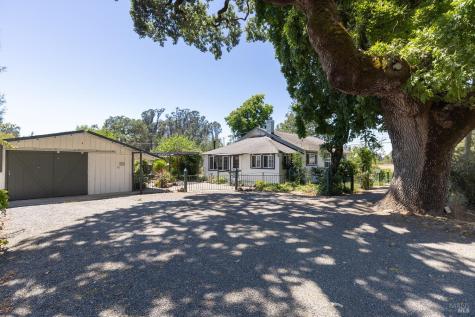 2510 Woolsey Road Windsor CA 95492