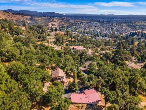 5262 Wikiup Court Santa Rosa CA 95403