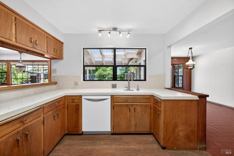 2453 Delevan Way Santa Rosa CA 95404