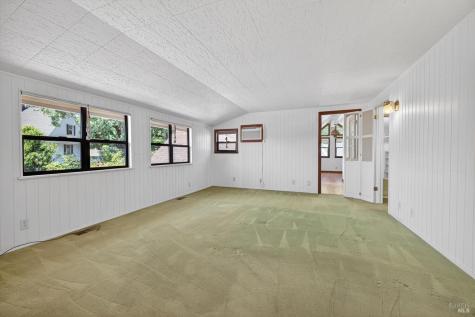 2453 Delevan Way Santa Rosa CA 95404
