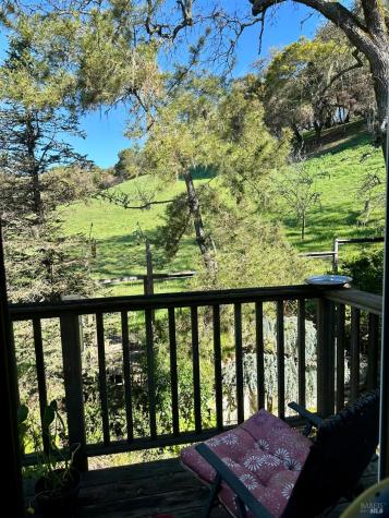 587 Fieldcrest Drive Healdsburg CA 95448