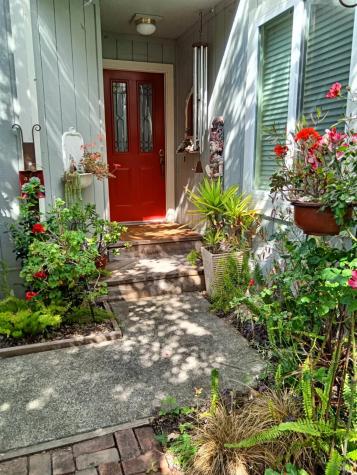 587 Fieldcrest Drive Healdsburg CA 95448
