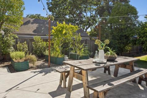 6 Katlas Court Novato CA 94945