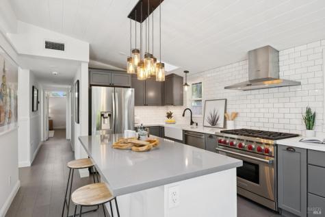 6 Katlas Court Novato CA 94945