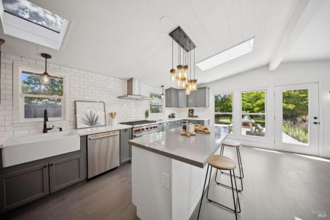6 Katlas Court Novato CA 94945