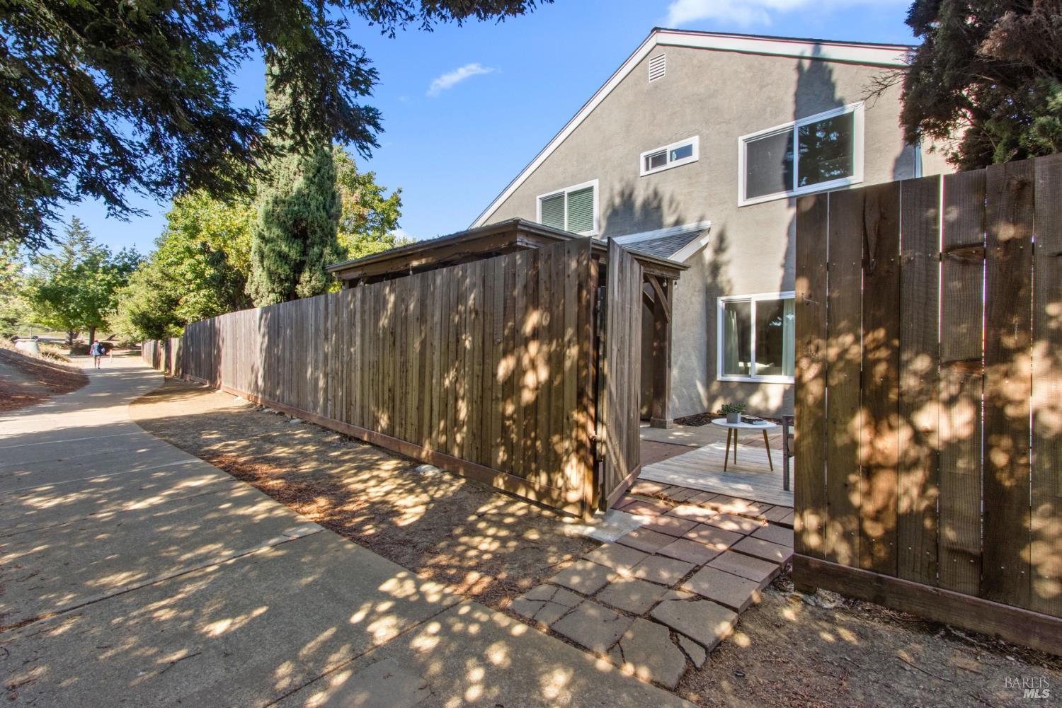 645 Snapdragon Place Benicia CA 94510