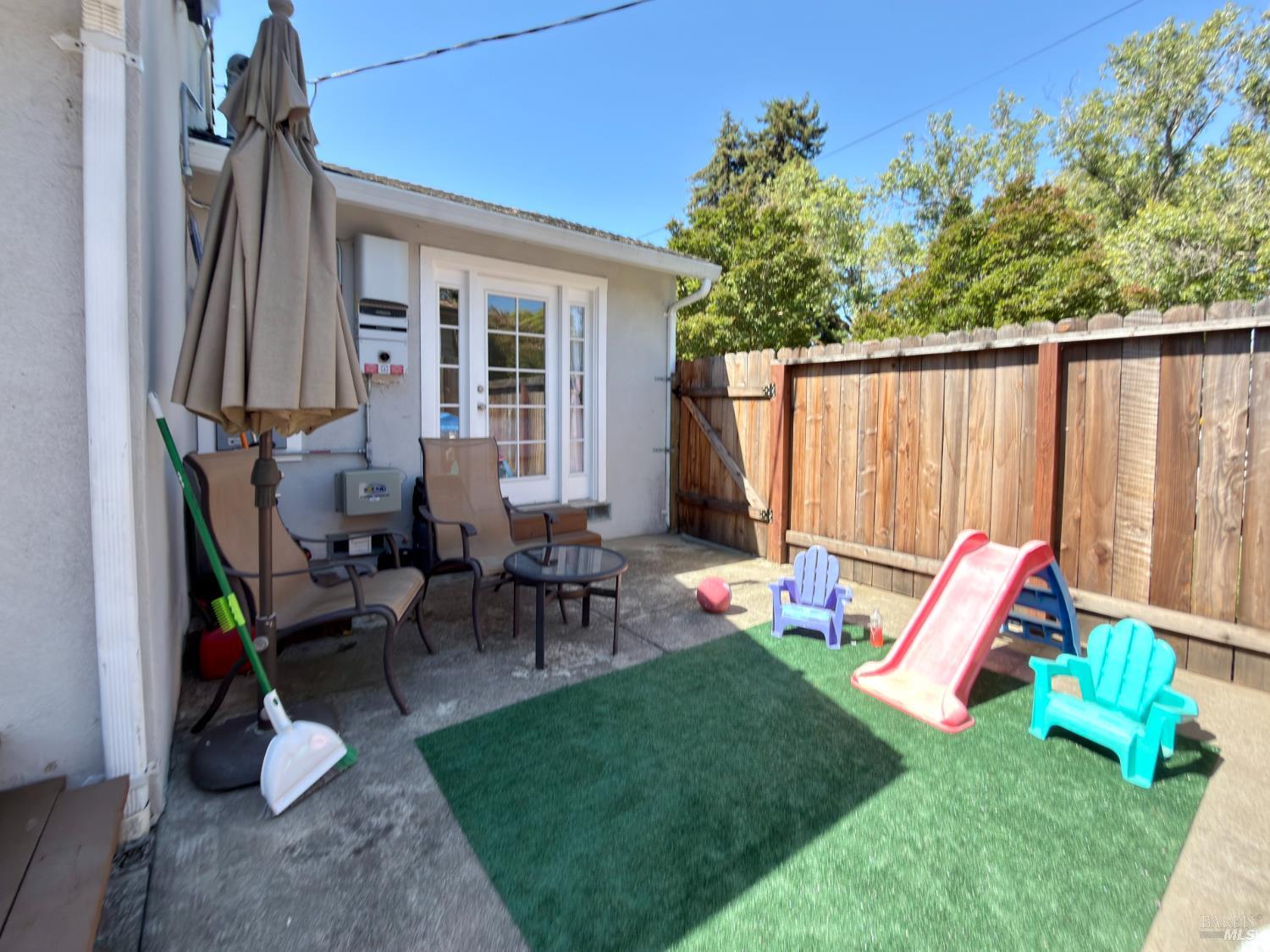 1858 Hemlock Street Napa CA 94559
