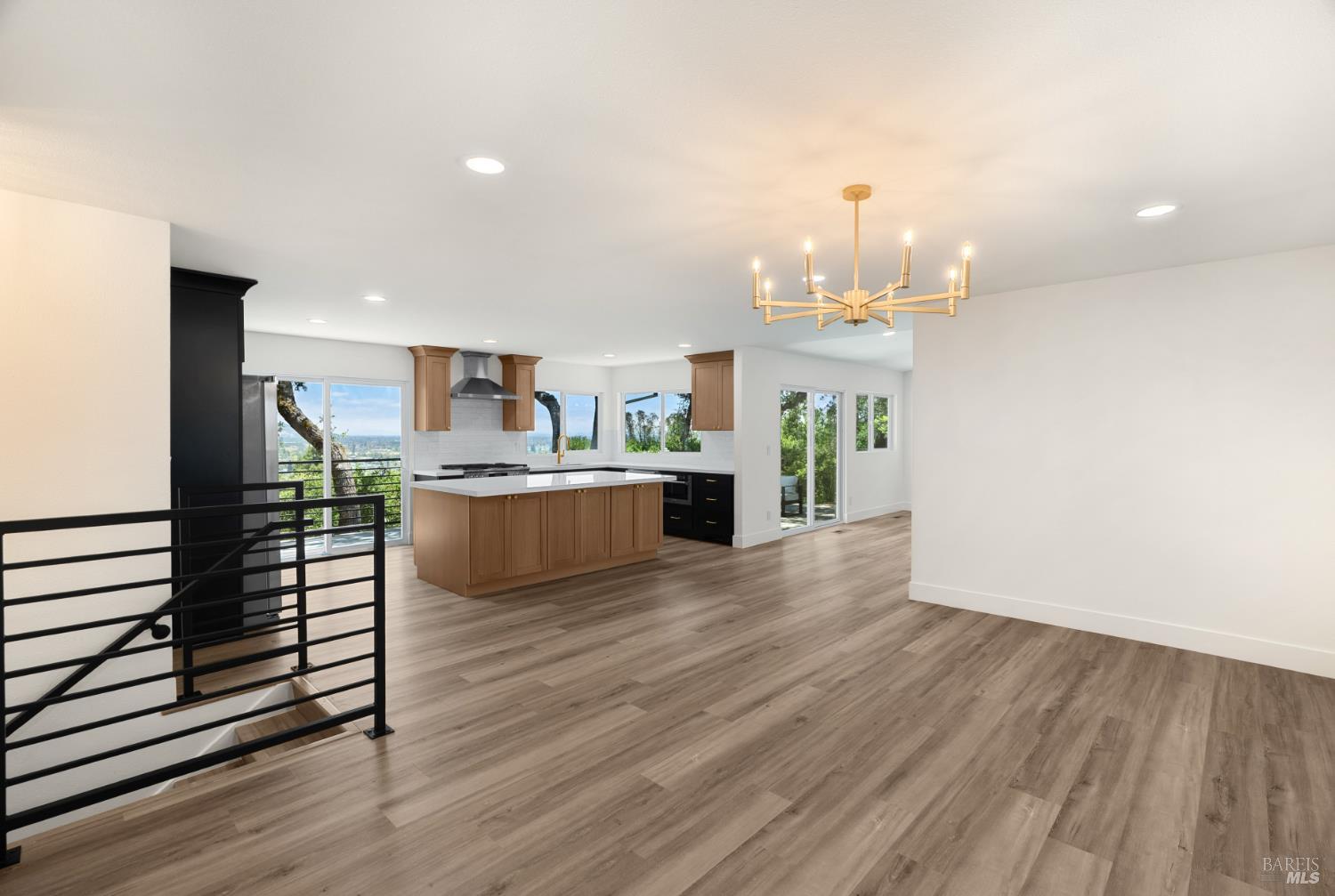 1385 Wikiup Drive Santa Rosa CA 95403
