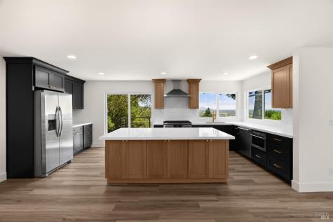 1385 Wikiup Drive Santa Rosa CA 95403