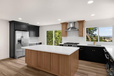 1385 Wikiup Drive Santa Rosa CA 95403