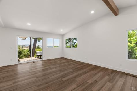 1385 Wikiup Drive Santa Rosa CA 95403