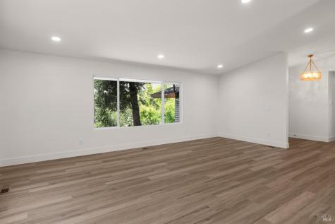 1385 Wikiup Drive Santa Rosa CA 95403