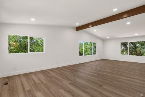 1385 Wikiup Drive Santa Rosa CA 95403