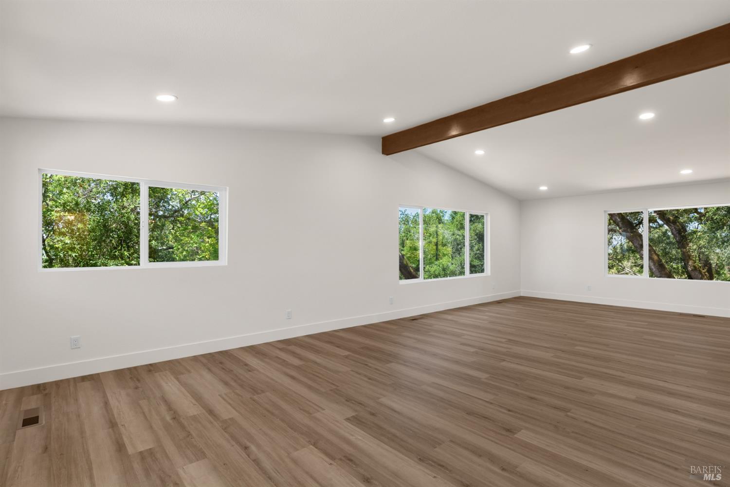 1385 Wikiup Drive Santa Rosa CA 95403