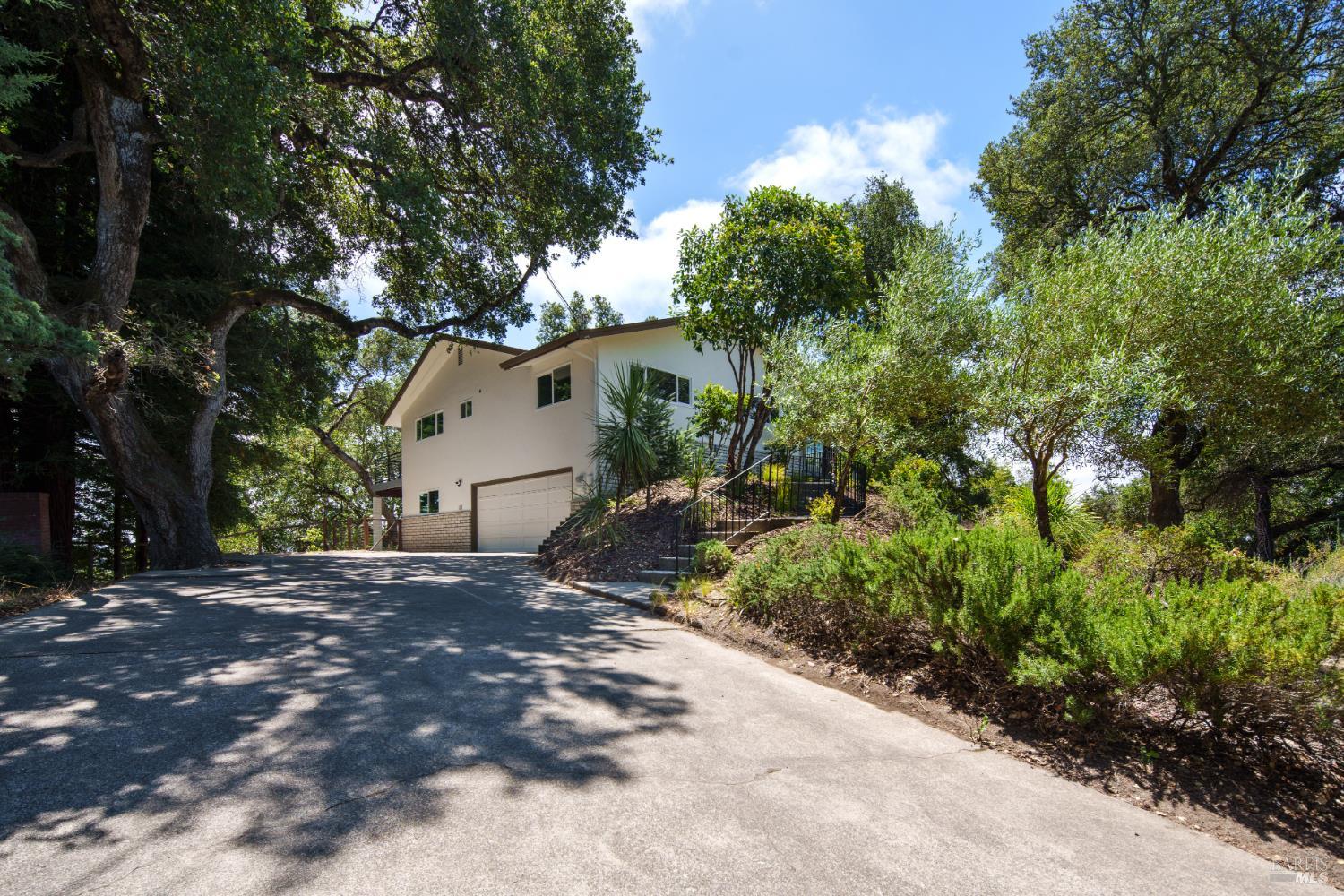 1385 Wikiup Drive Santa Rosa CA 95403