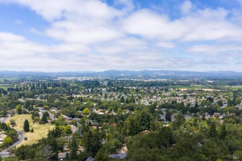 1385 Wikiup Drive Santa Rosa CA 95403