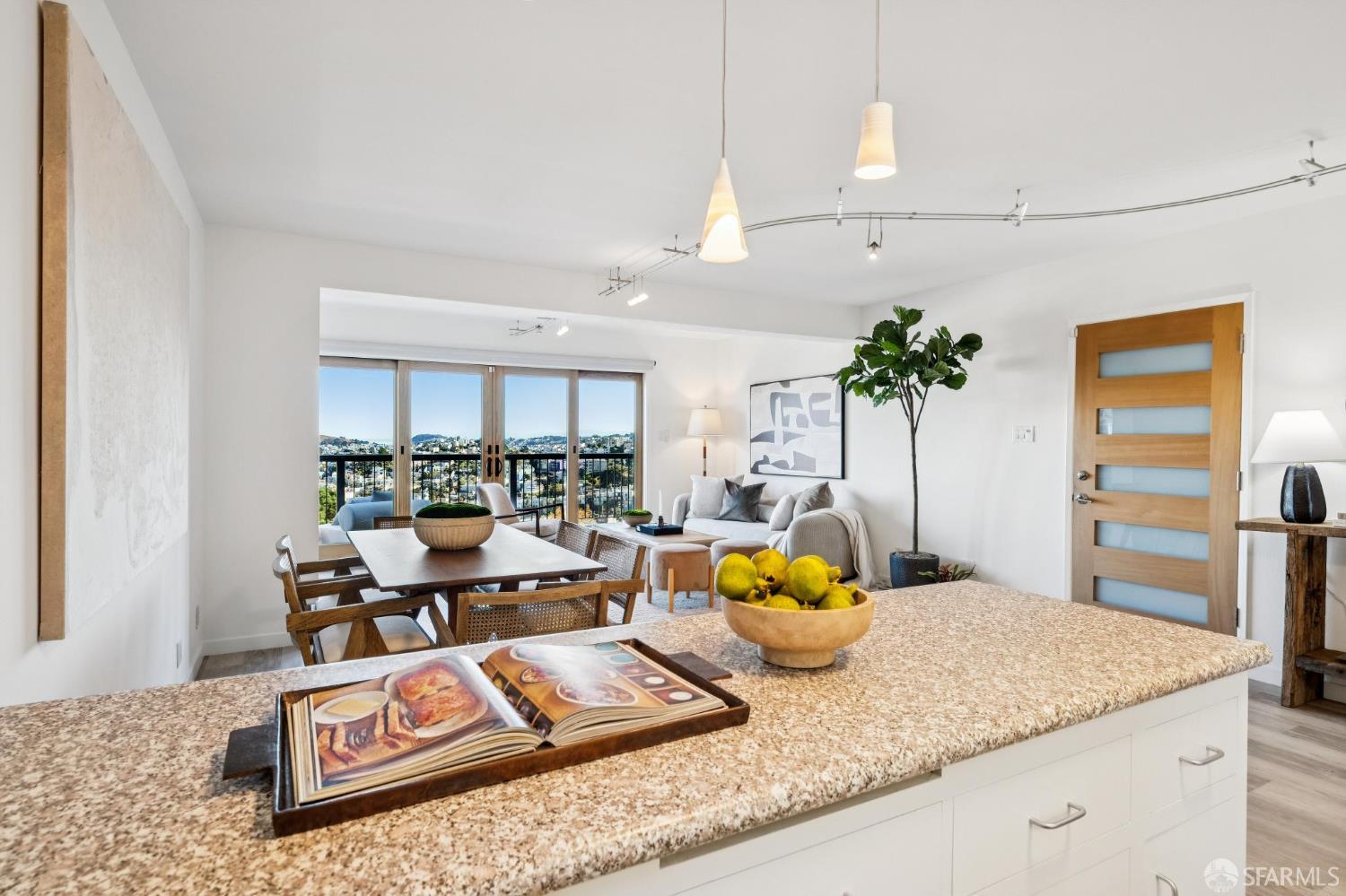 504-506 Roosevelt Way San Francisco CA 94114