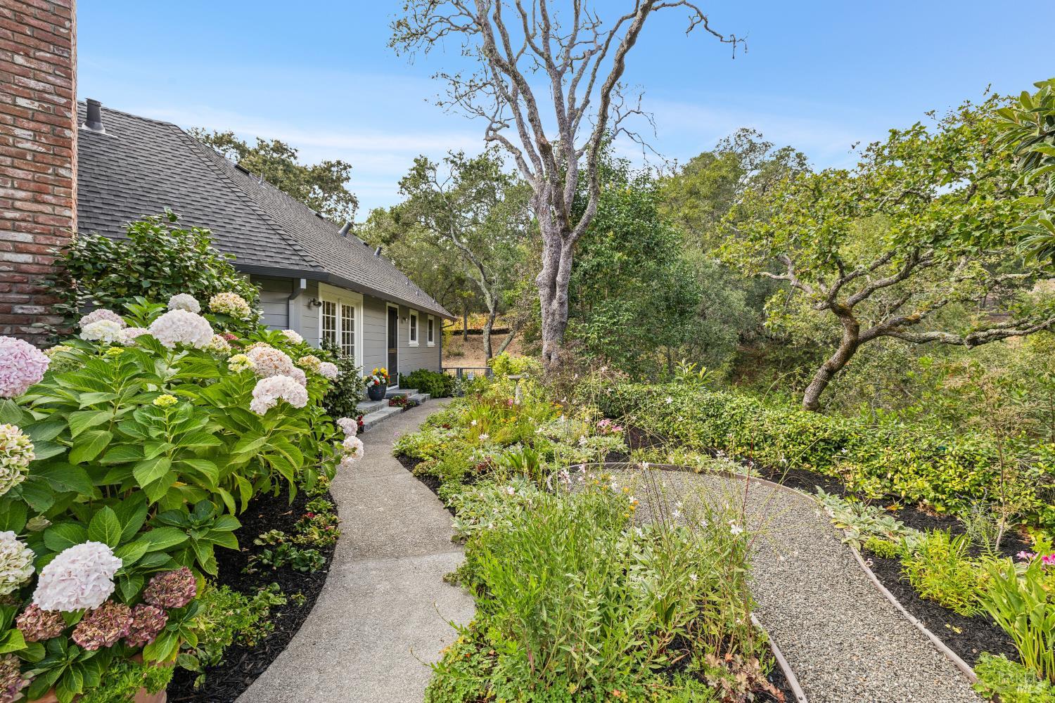 1811 Katie Lane Sonoma CA 95476