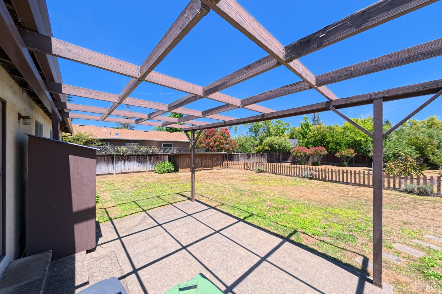 1924 Vineyard Avenue St. Helena CA 94574