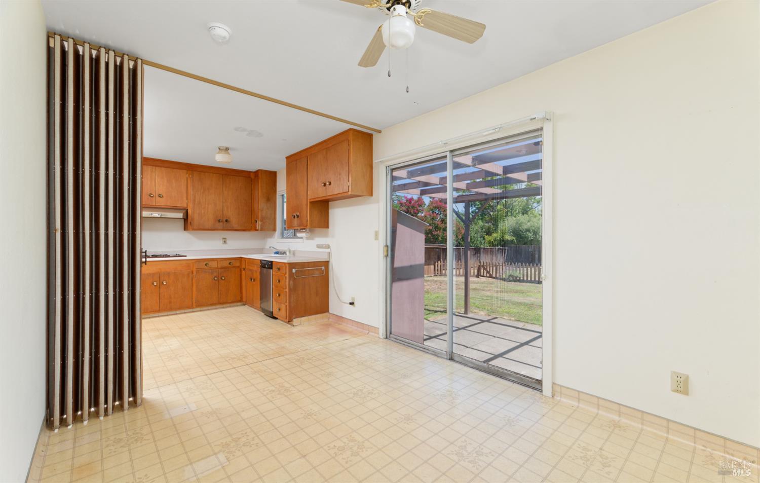 1924 Vineyard Avenue St. Helena CA 94574