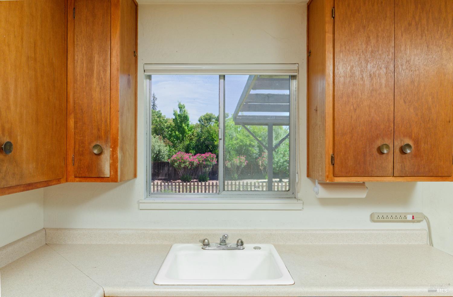 1924 Vineyard Avenue St. Helena CA 94574