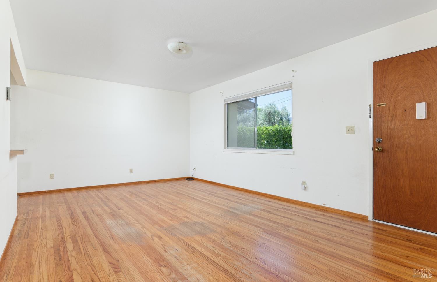 1924 Vineyard Avenue St. Helena CA 94574