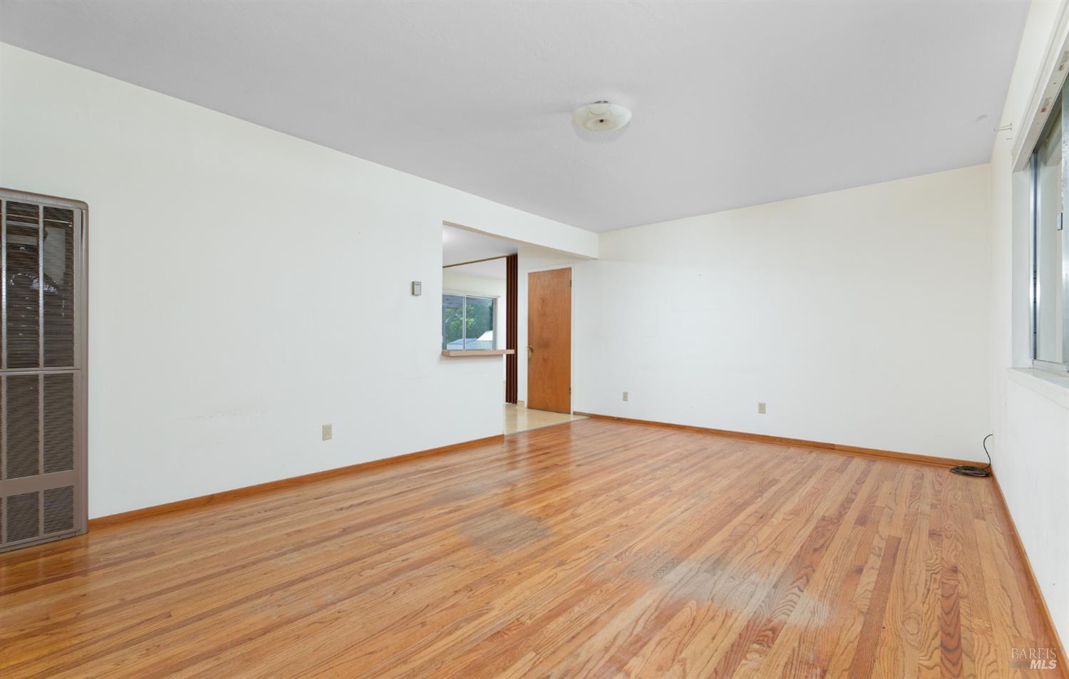 1924 Vineyard Avenue St. Helena CA 94574