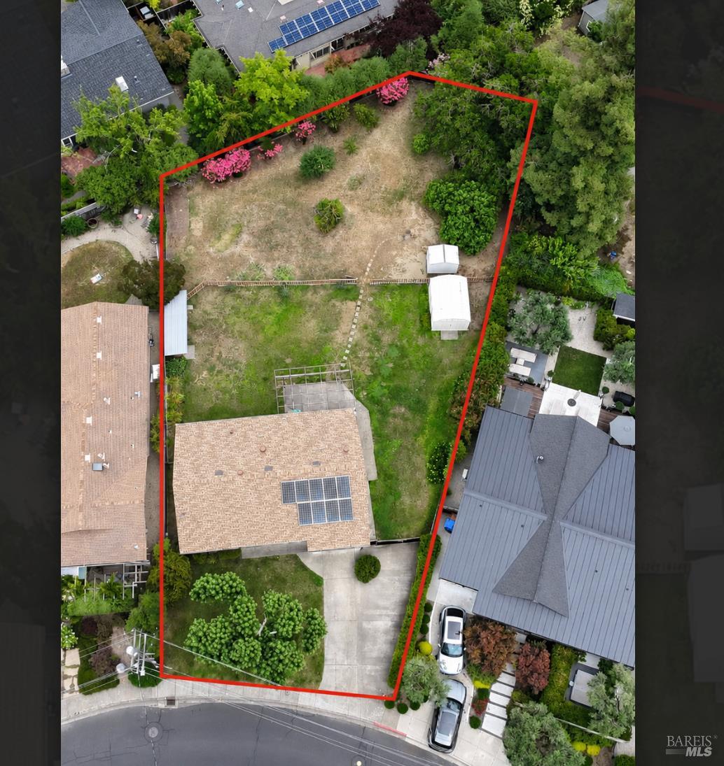 1924 Vineyard Avenue St. Helena CA 94574