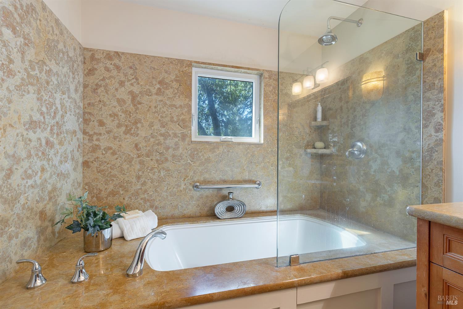 525 Keyes Avenue Angwin CA 94508