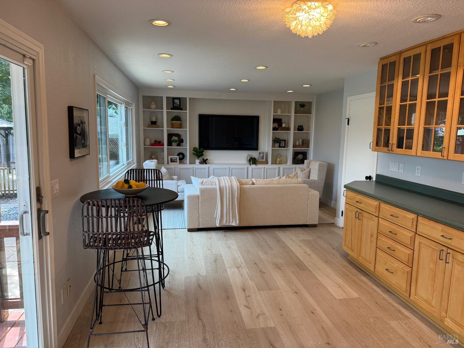 455 Donner Court Petaluma CA 94954