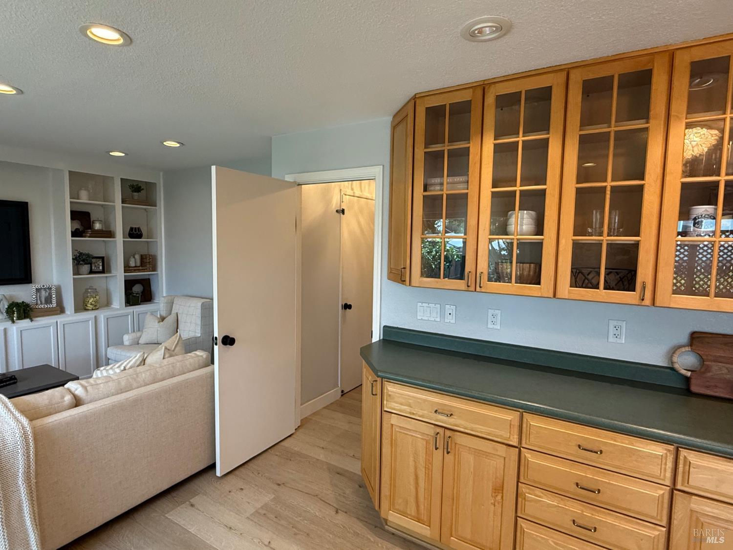 455 Donner Court Petaluma CA 94954