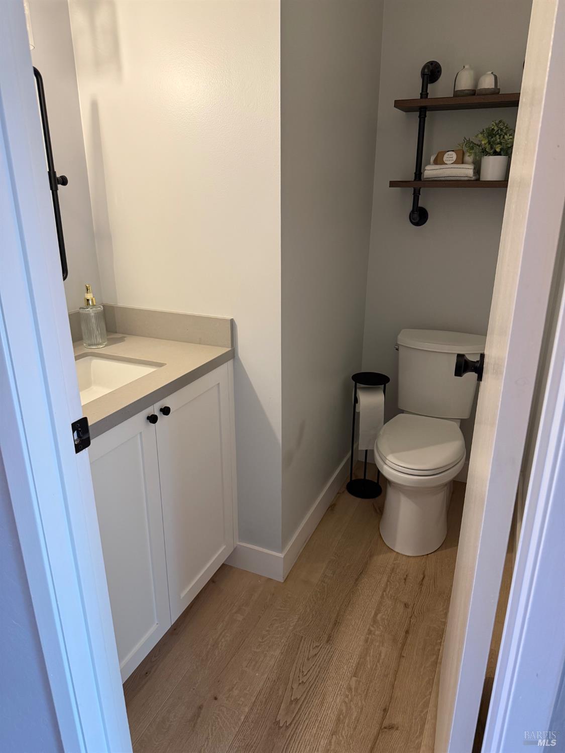 455 Donner Court Petaluma CA 94954