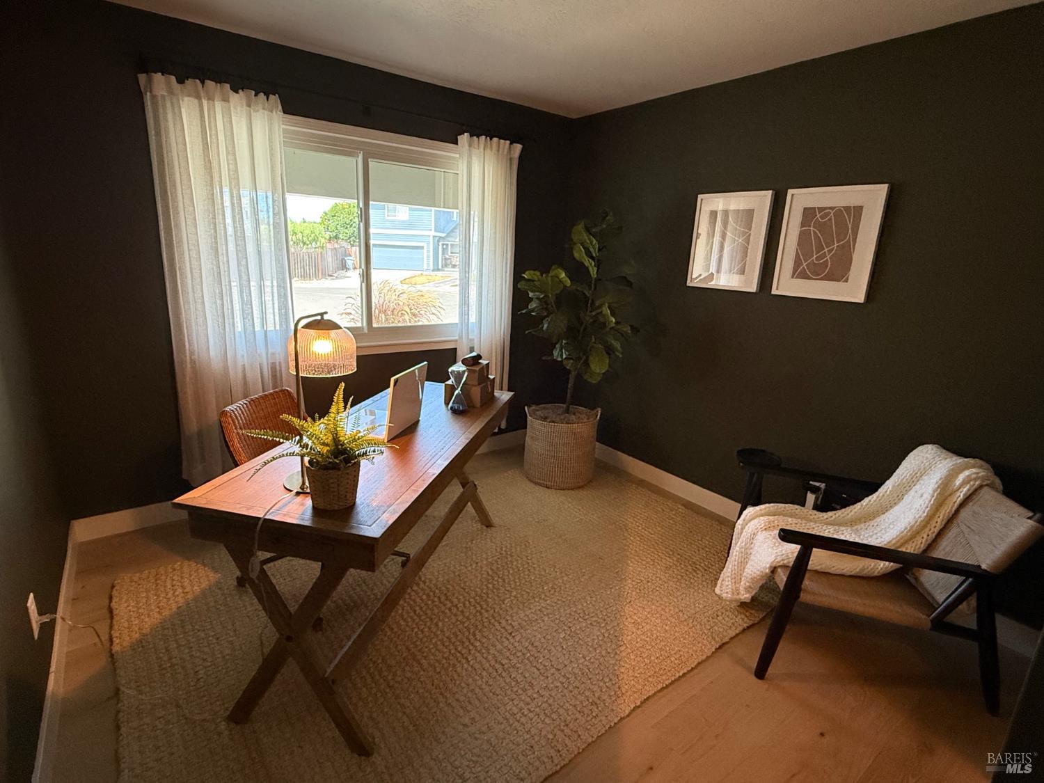 455 Donner Court Petaluma CA 94954