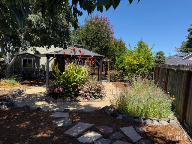 455 Donner Court Petaluma CA 94954