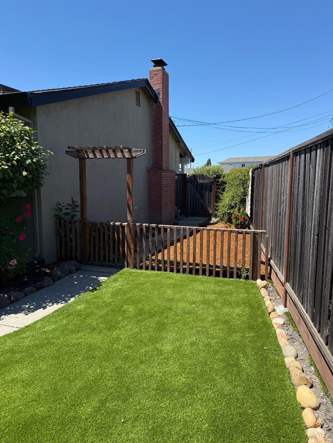 455 Donner Court Petaluma CA 94954