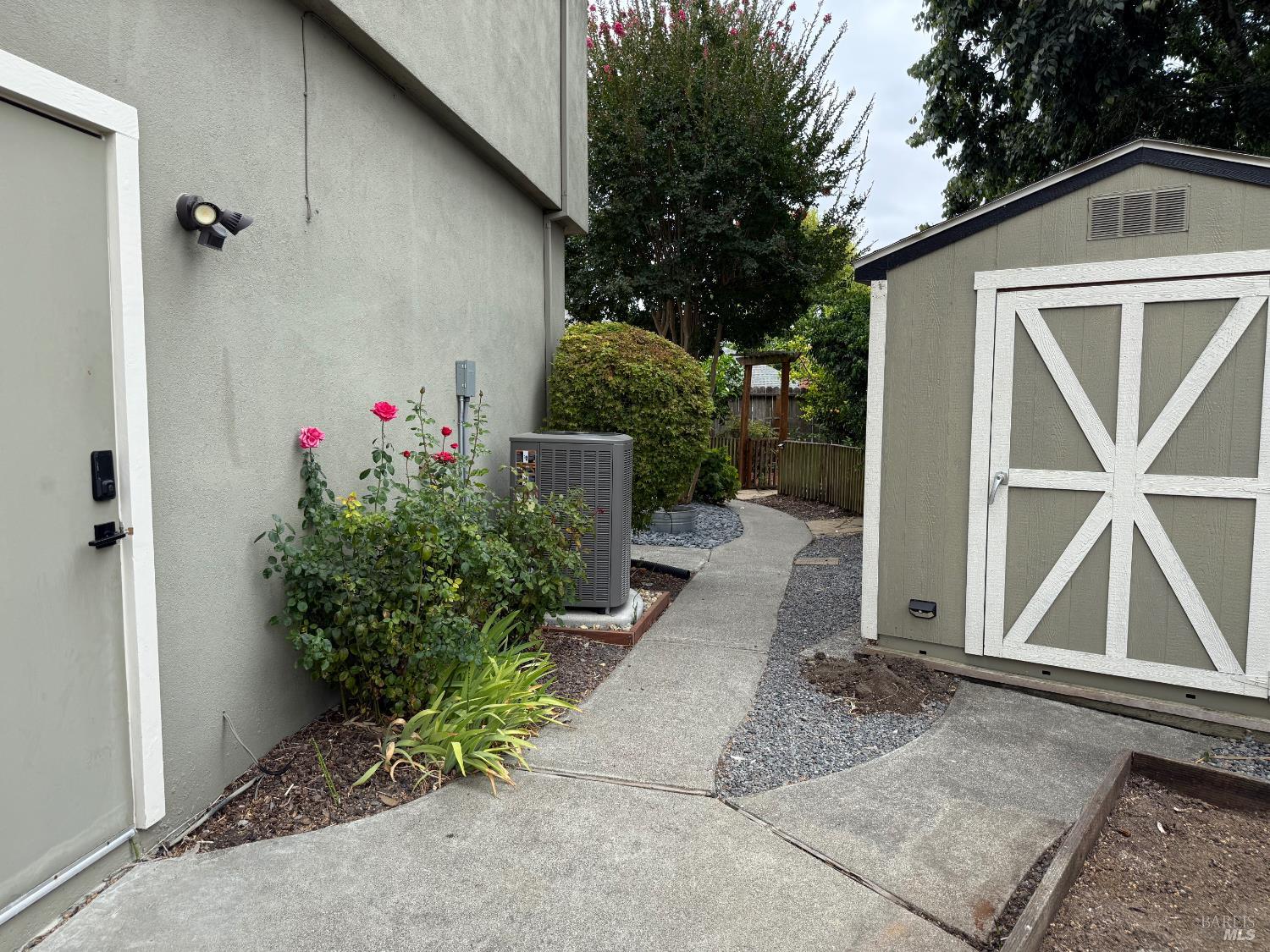 455 Donner Court Petaluma CA 94954