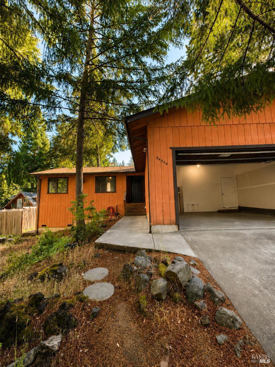 24066 Tulip Drive Willits CA 94960