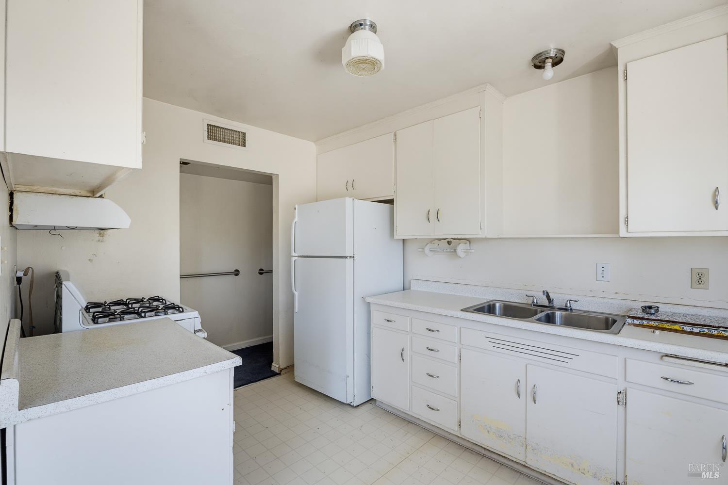 212 Tedford Avenue Ukiah CA 95482