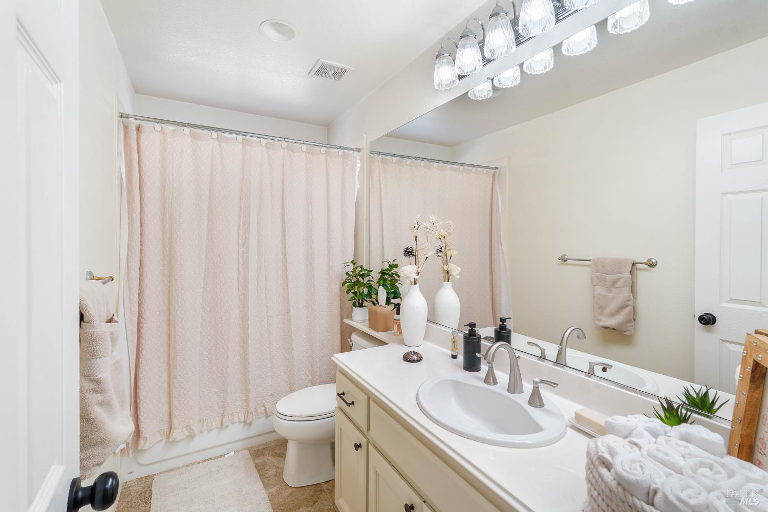 2401 Skyview Circle Fairfield CA 94534