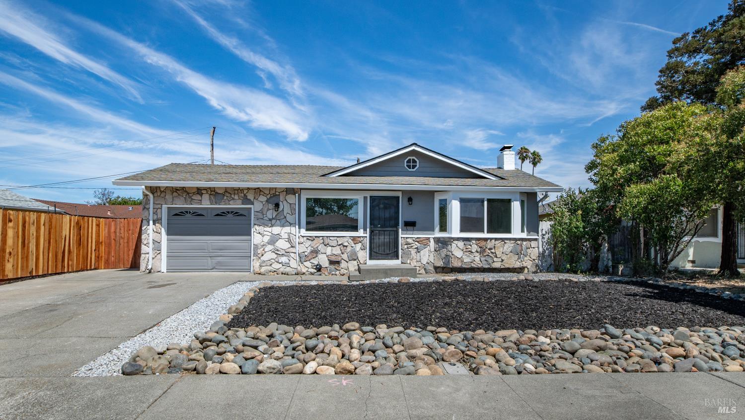 1542 Henry Street Fairfield CA 94533