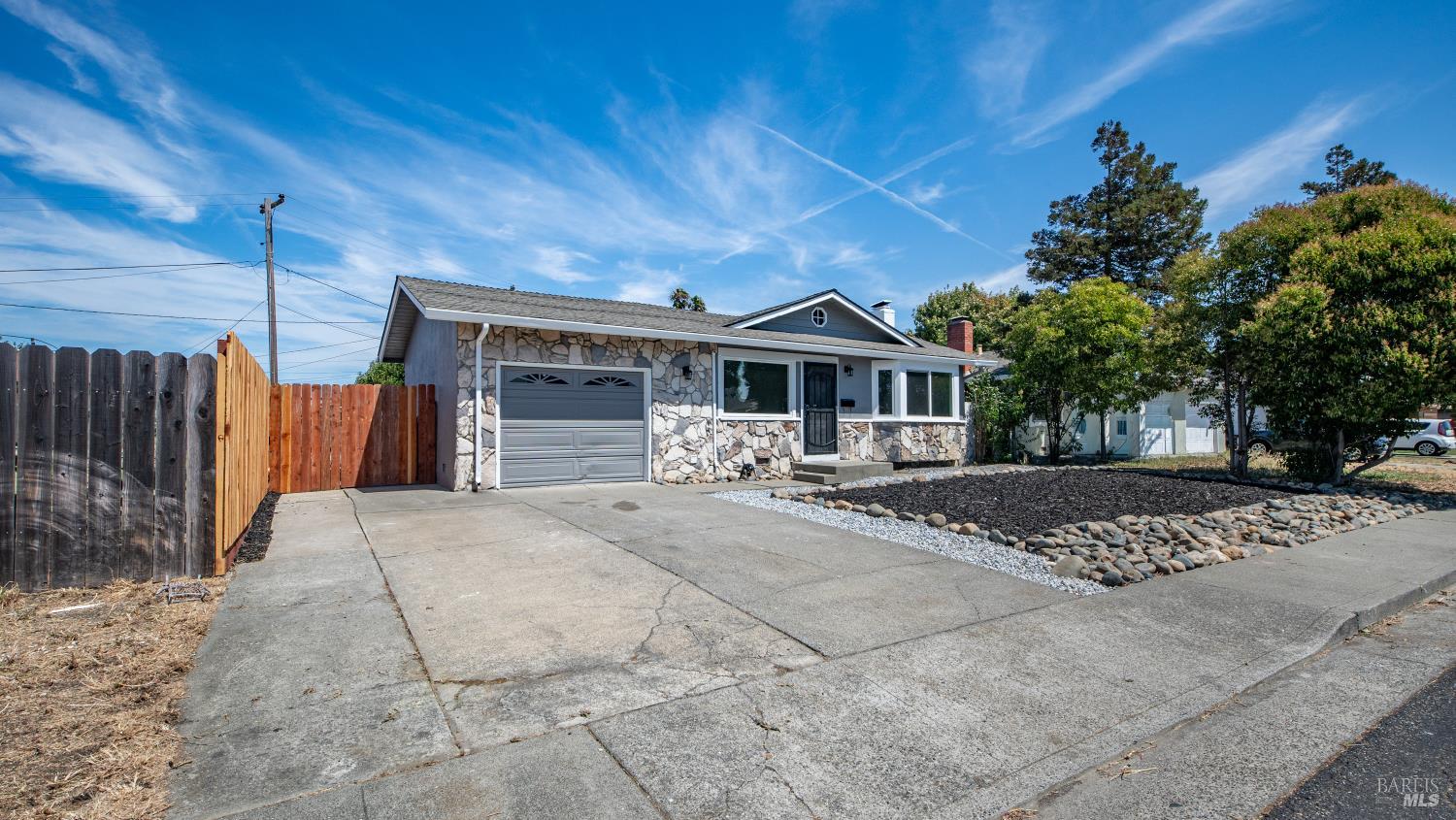 1542 Henry Street Fairfield CA 94533