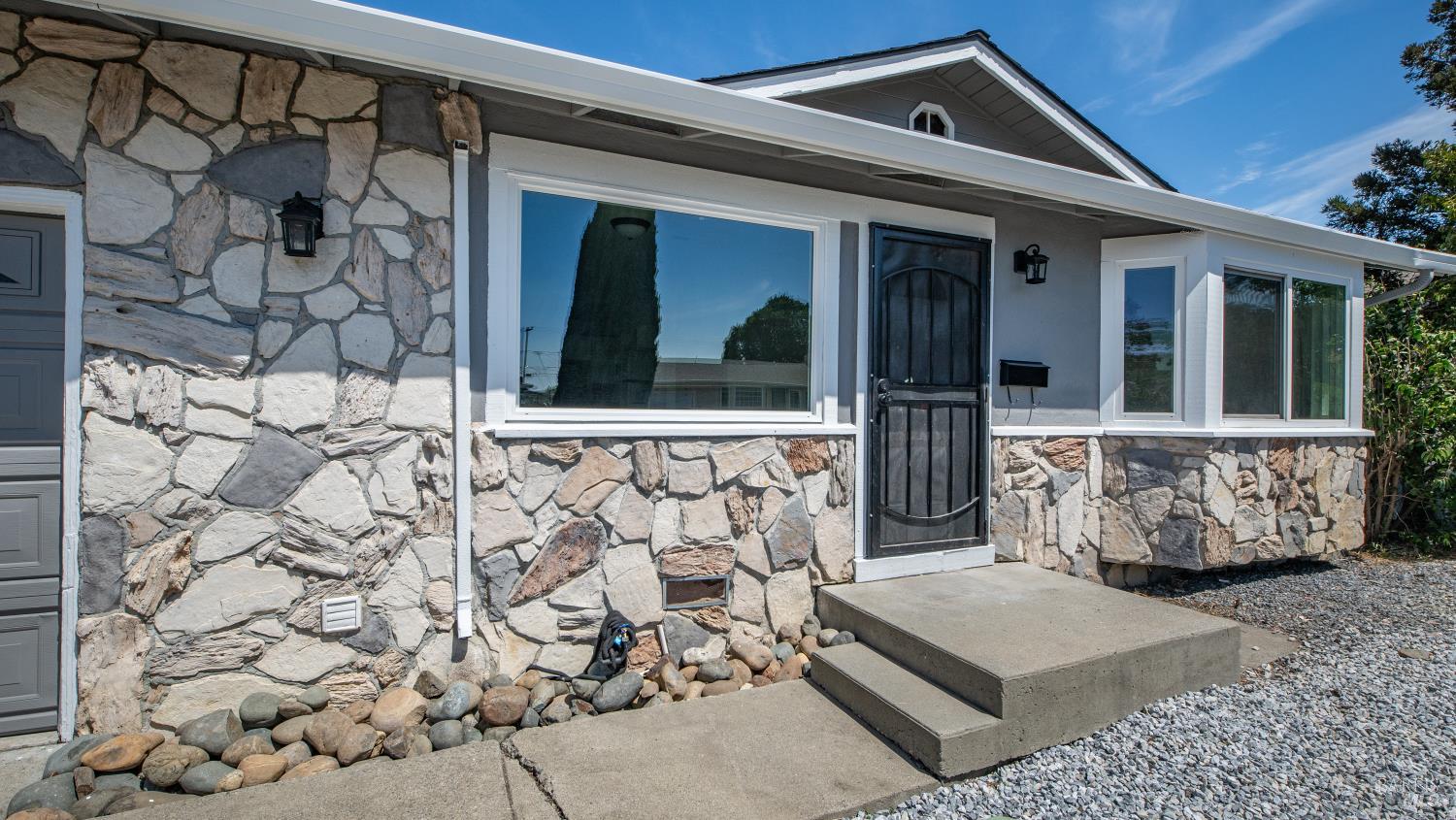1542 Henry Street Fairfield CA 94533