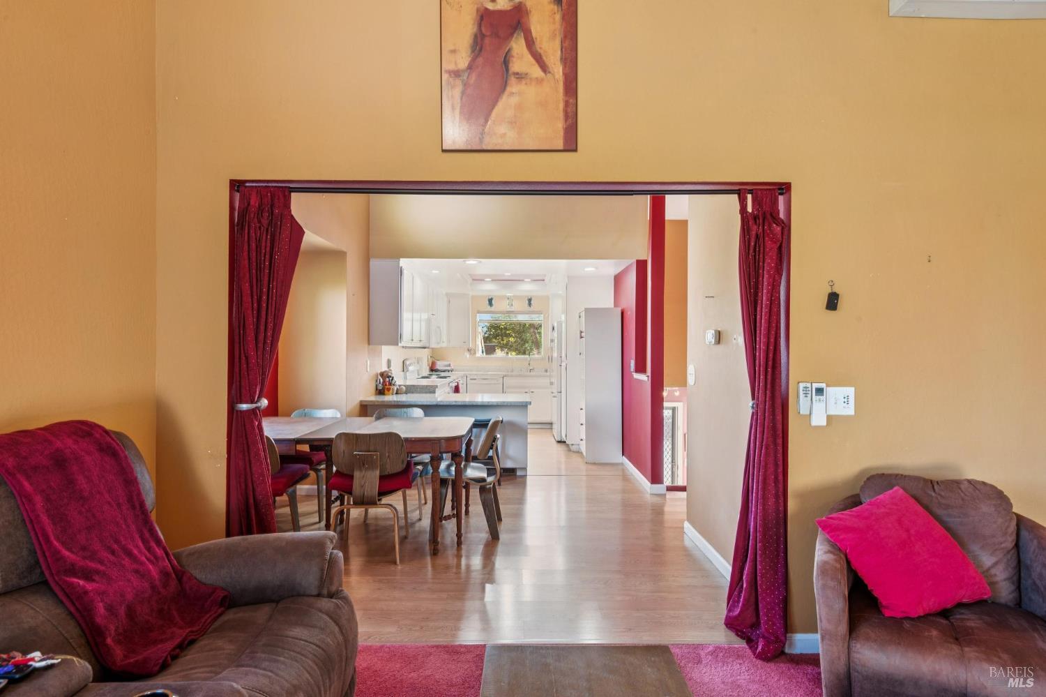 21 Acorn Circle Petaluma CA 94952