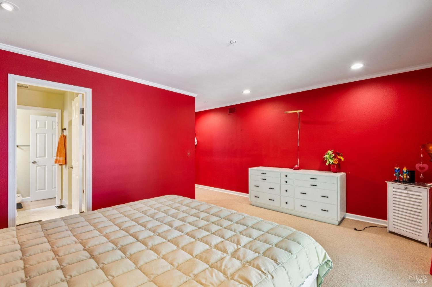 21 Acorn Circle Petaluma CA 94952