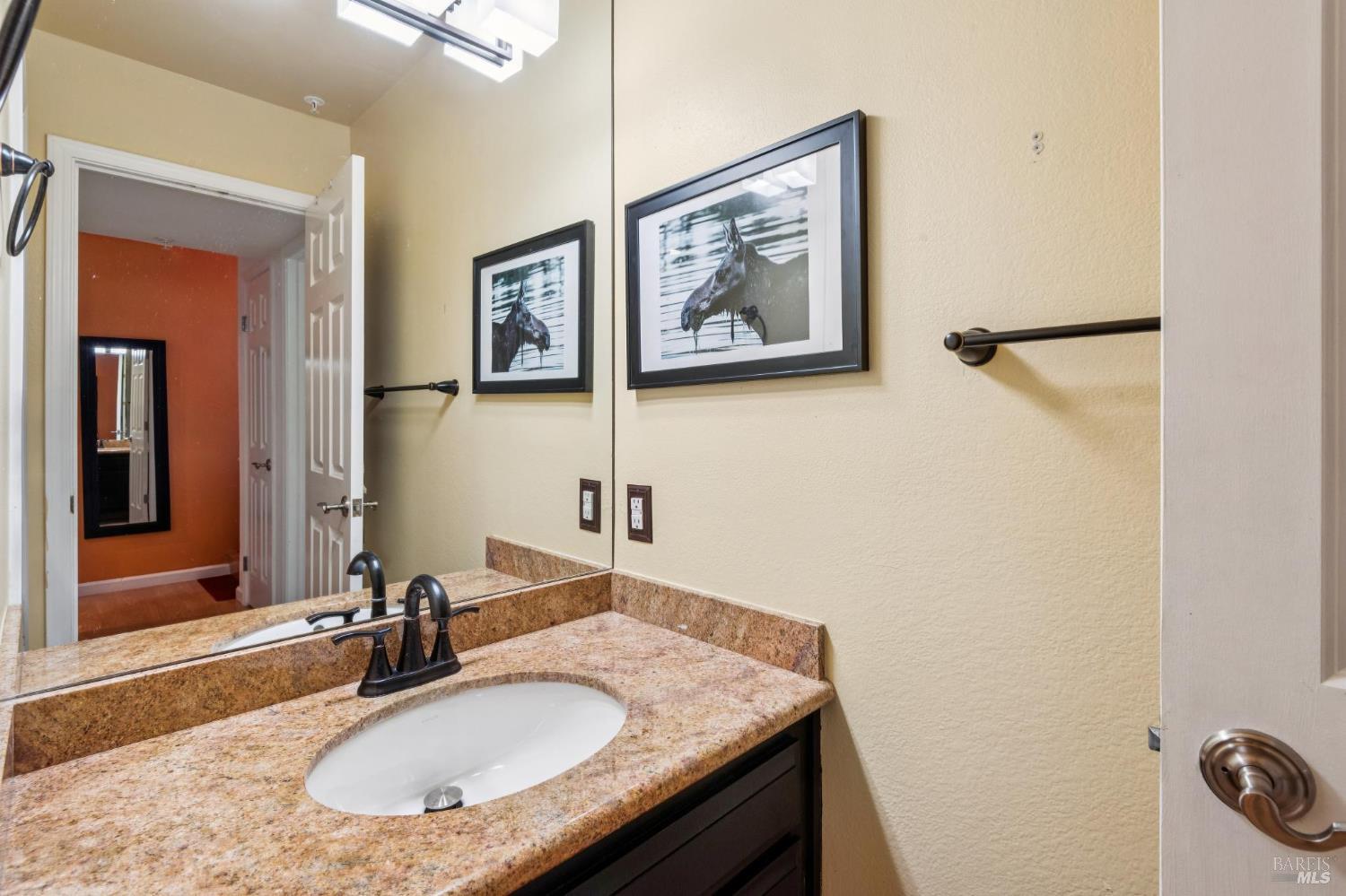 21 Acorn Circle Petaluma CA 94952