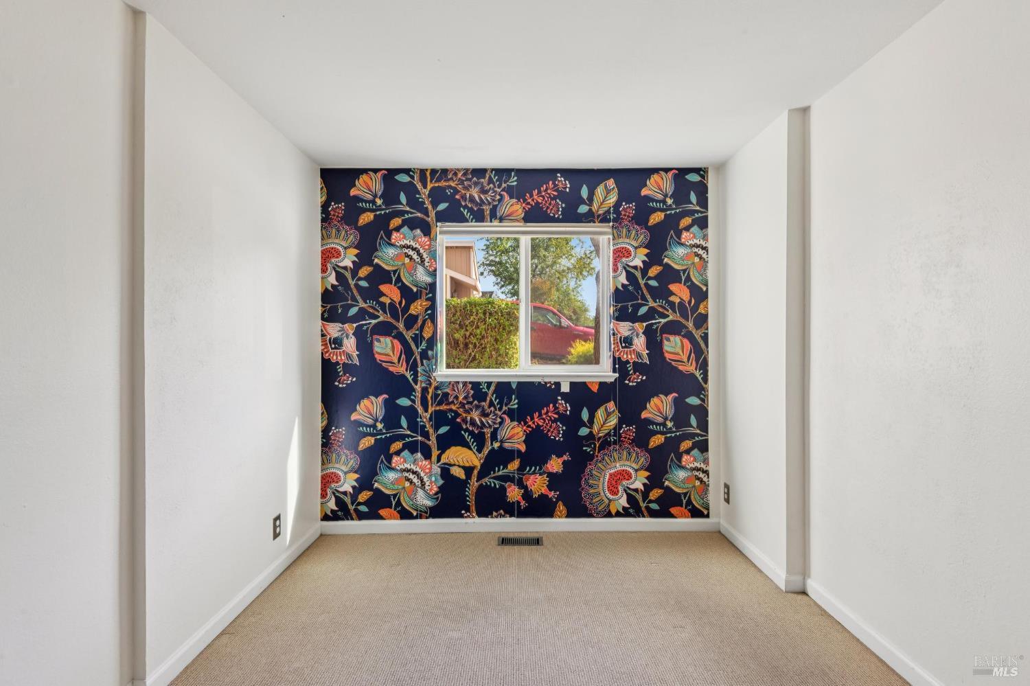 21 Acorn Circle Petaluma CA 94952