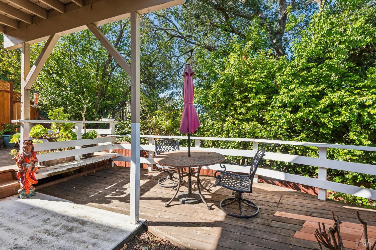 21 Acorn Circle Petaluma CA 94952