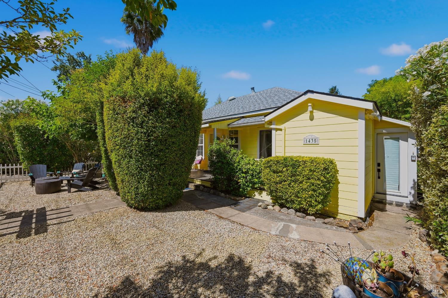 1435 2nd Street Calistoga CA 94515